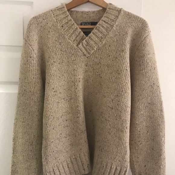 Sweaters - Picture 4 of 4